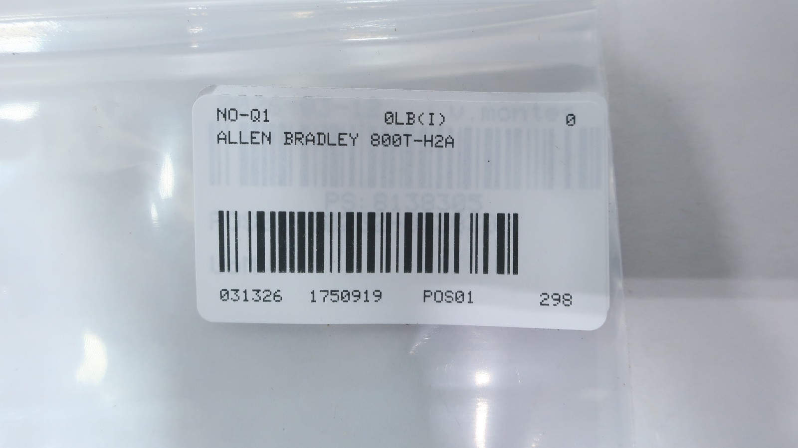 Allen Bradley 800T-H2A 30mm Selector Switch 2 Pos
