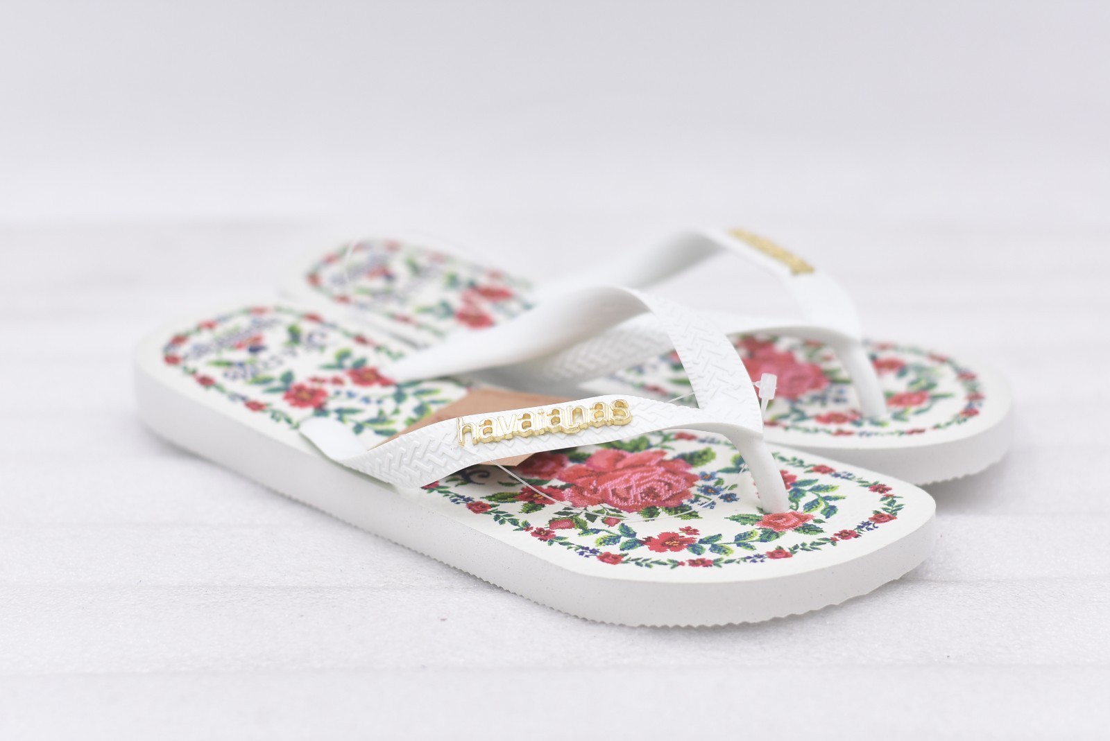 Womens Havaianas Flower Tapestry Flip-Flop Sandals - White Size 9/10 (EU 41-42)