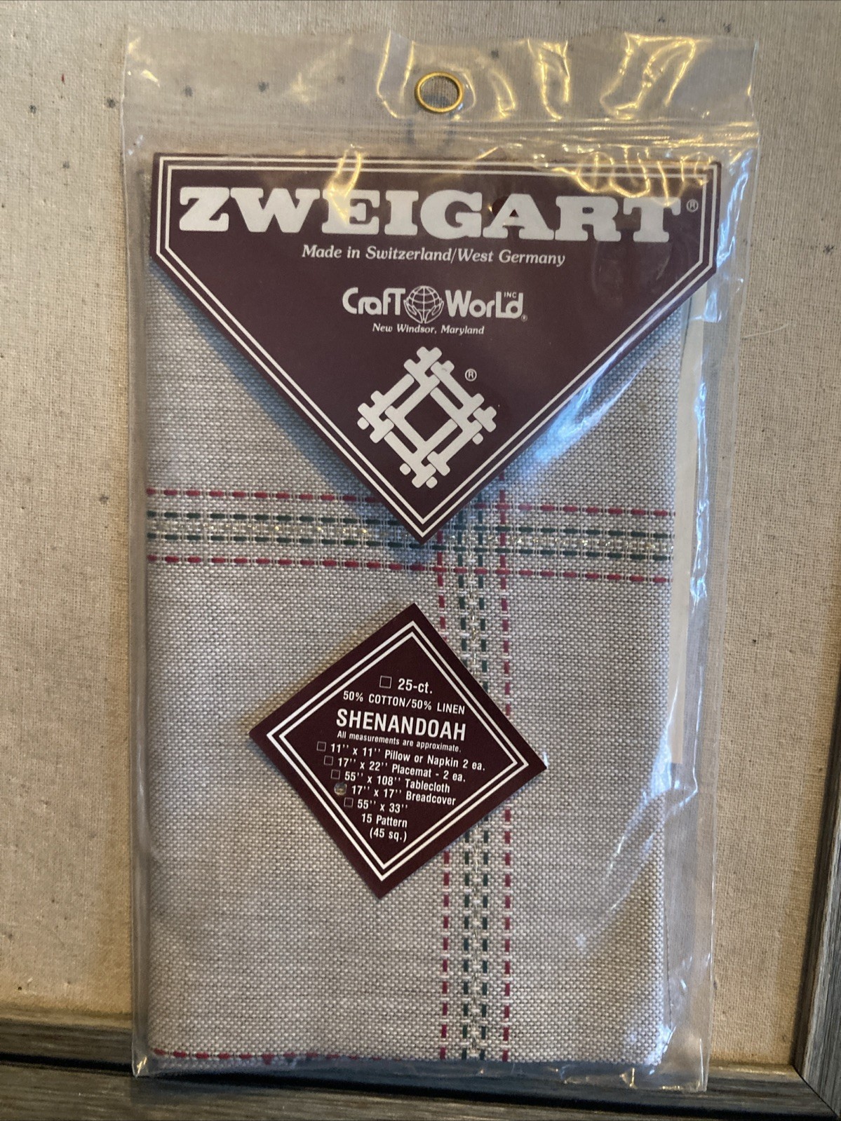 Zweigart Craft World 17”x 17” Cross Stitch Fabric 25ct Shenandoah BREAD COVER