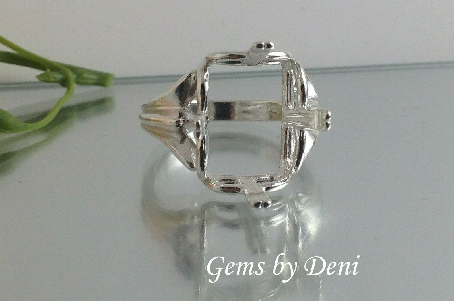 (16x12-20x15mm) Emerald Regalle Sterling Silver Ring Setting Finger Size 7