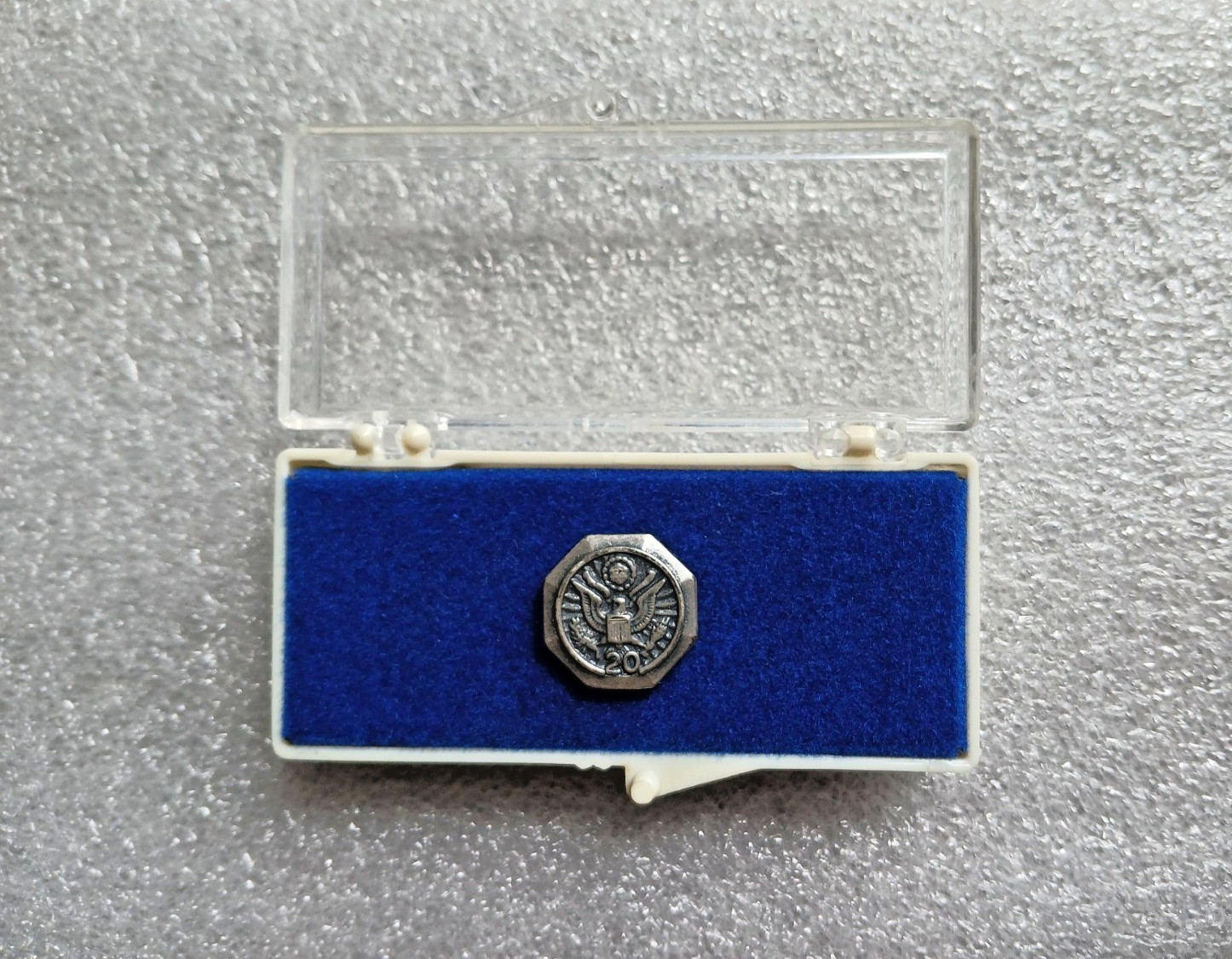 U.S. Army 20 Year Service Lapel Pin Silver Tone with Case