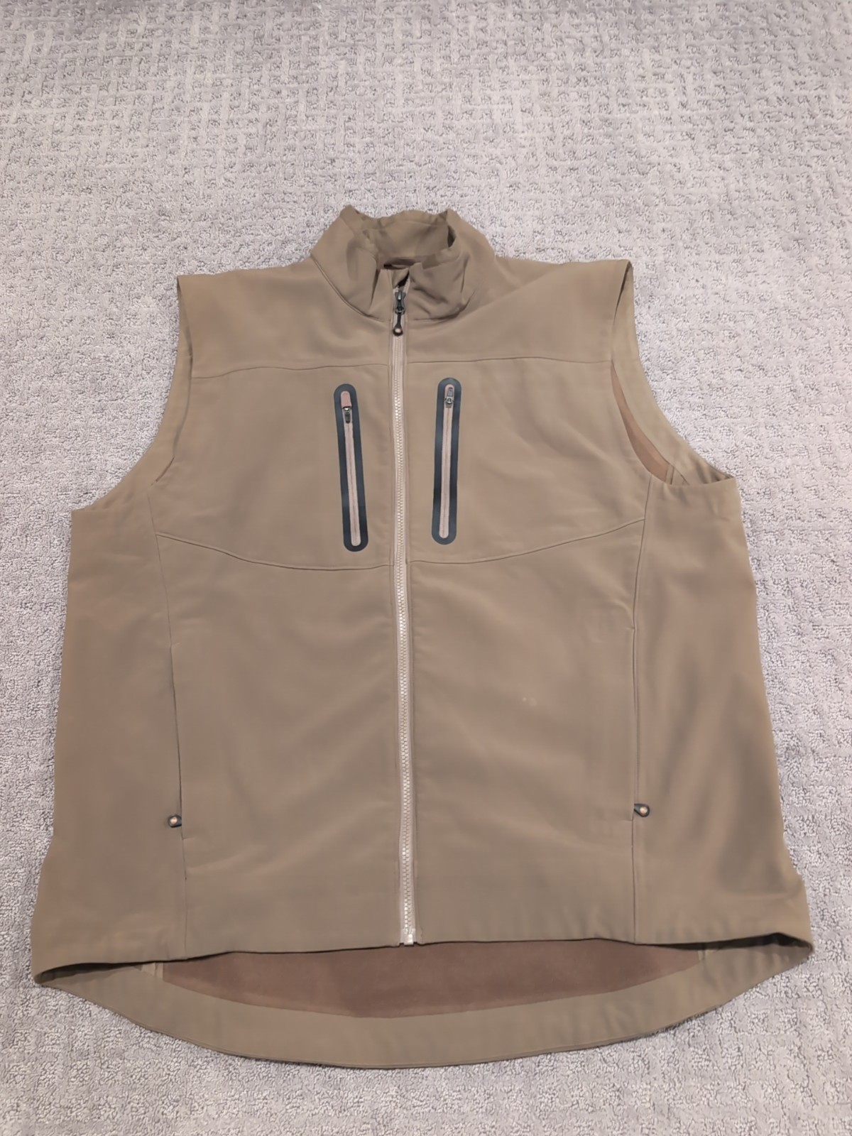 First Lite Catalyst Vest 2XL Dry Earth Nice  Free Shipping