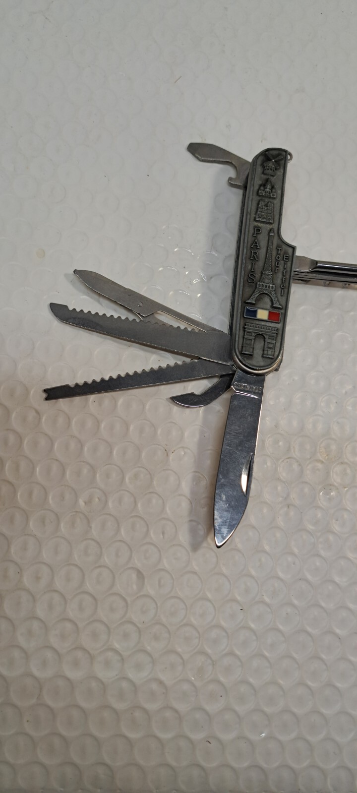 Paris Eiffel Tower Pocket Knife 11 uses! Great Condition - Great Souvenir￼