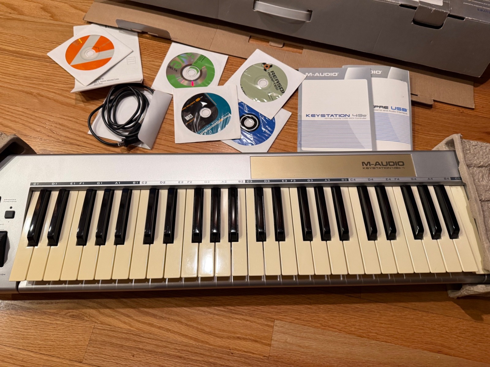 M-Audio Keystation 49e USB MIDI Keyboard