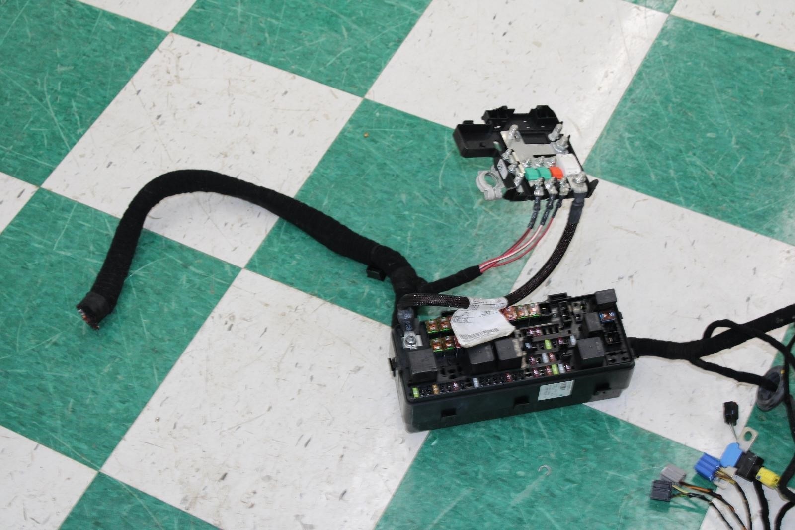 14-17 GHIBLI 3.0L Engine Cabin Fuse Relay Junction Box Wire Harness Factory OEM