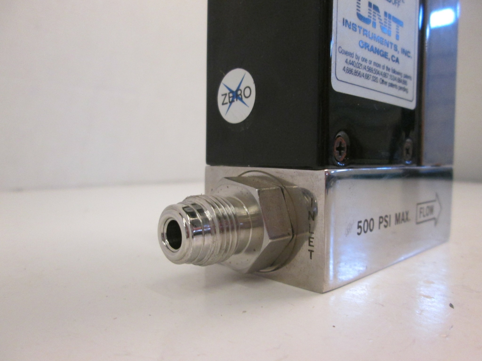 Unit UFC-1100A Mass Flow Controller MFC, H2, 2 SLPM
