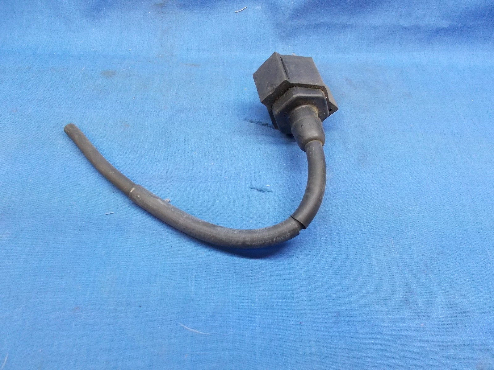 Honda 30500-VM0-000. OEM Ignition Coil. Fits Honda TRX125 XR350R FL350.