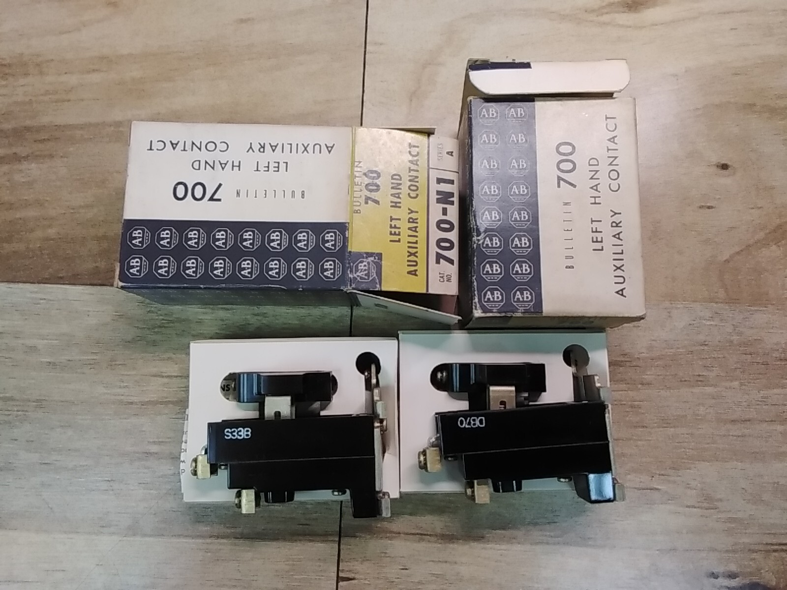 Lot Of 2 Allen-Bradley Left Hand Auxiliary Contact 700-N1 Ser. A