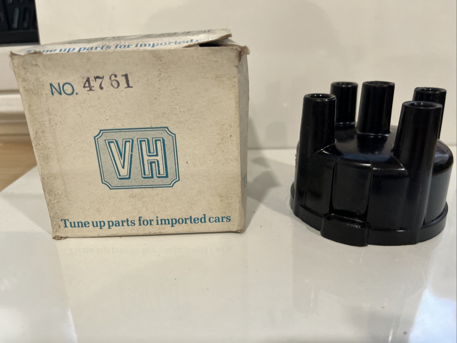 VH Tune Up Parts 4761 Distributor Cap