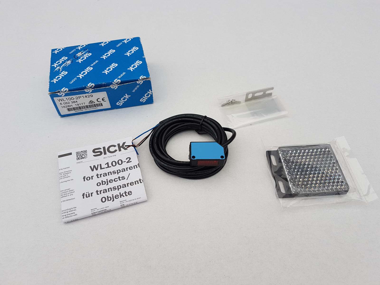 SICK Reflexlichttaster WL100-2P1429 6052384 Neu in OVP