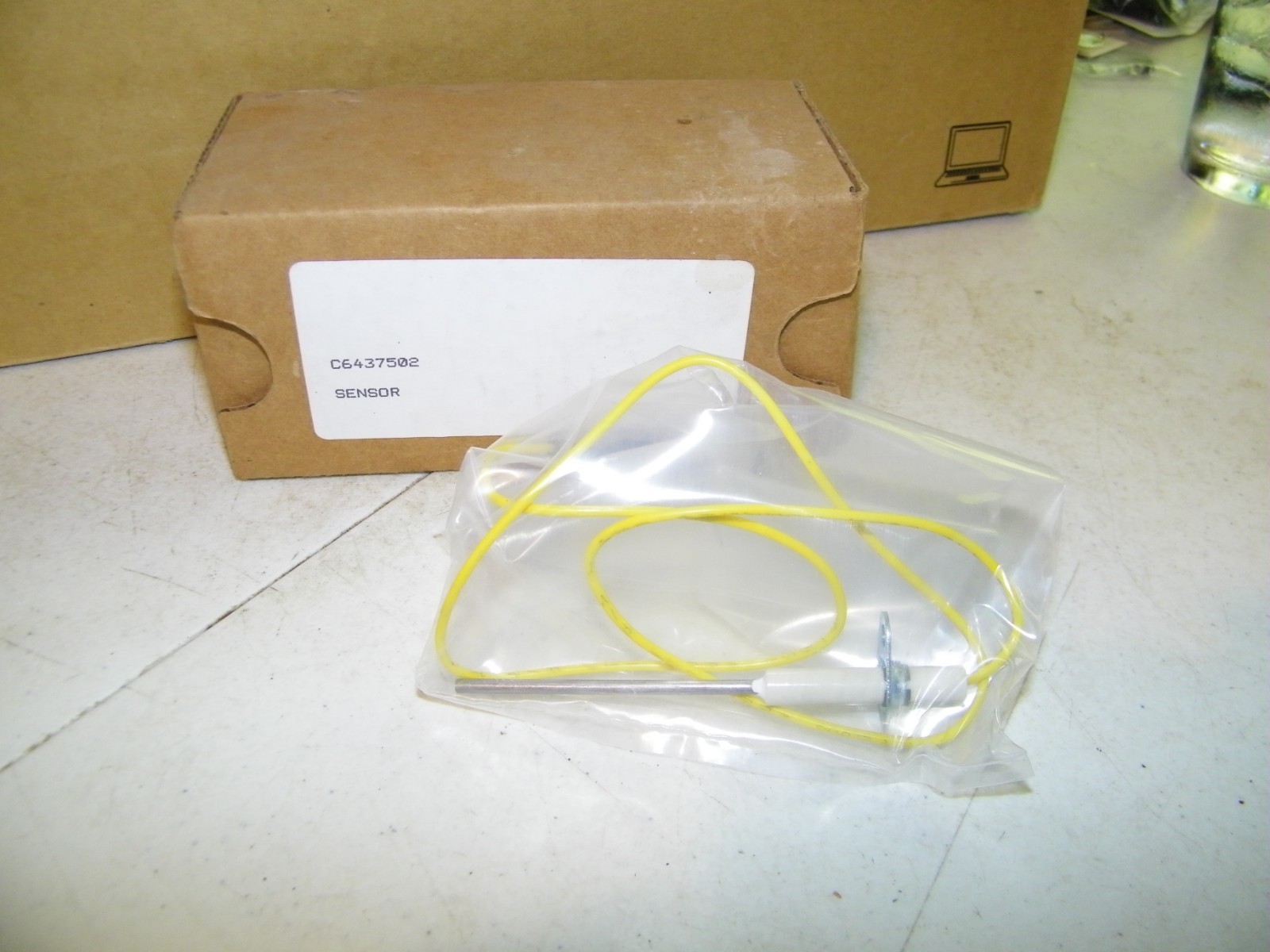NEW Amana Goodman C6437502 Flame Sensor