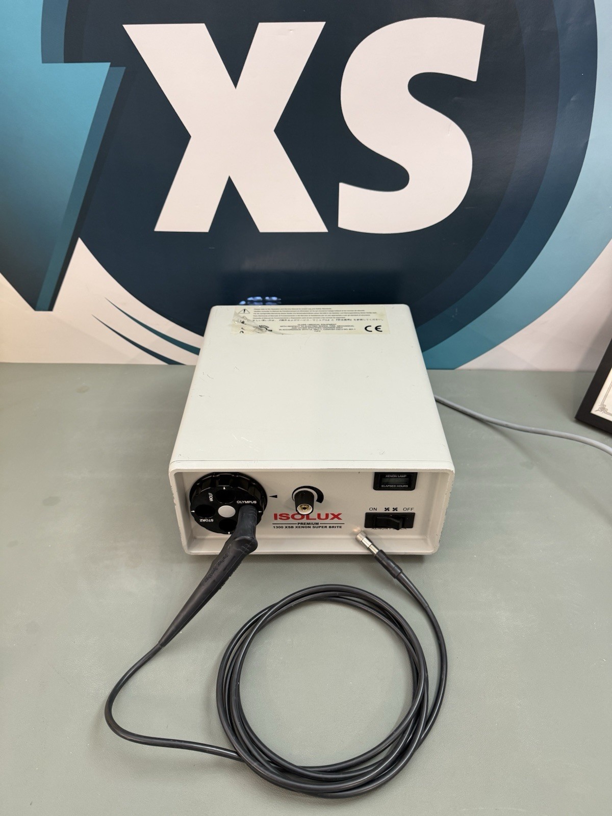 Isolux 1300 XSB Xenon Super Brite Fiber Optic Light Source Illuminator