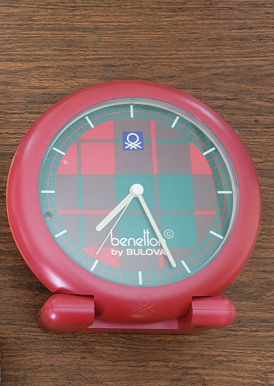 United Colors of Benetton by Bulova Desk Clock Red Preppy Design Made in France
