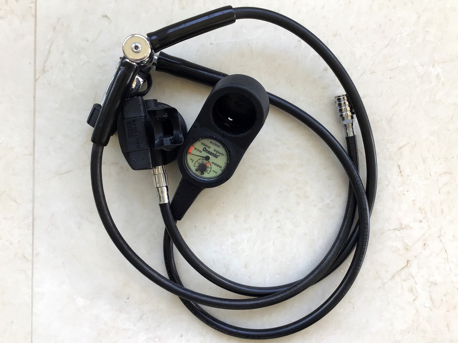 Scubapro MK10 Regulator, G200 B Second Stage, BCD, A.I.R. 2, Black, Medium