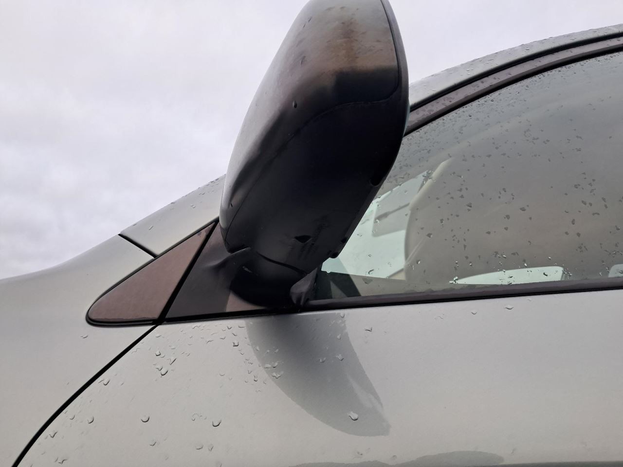 RAV 4 2007 Glove Box 4738406