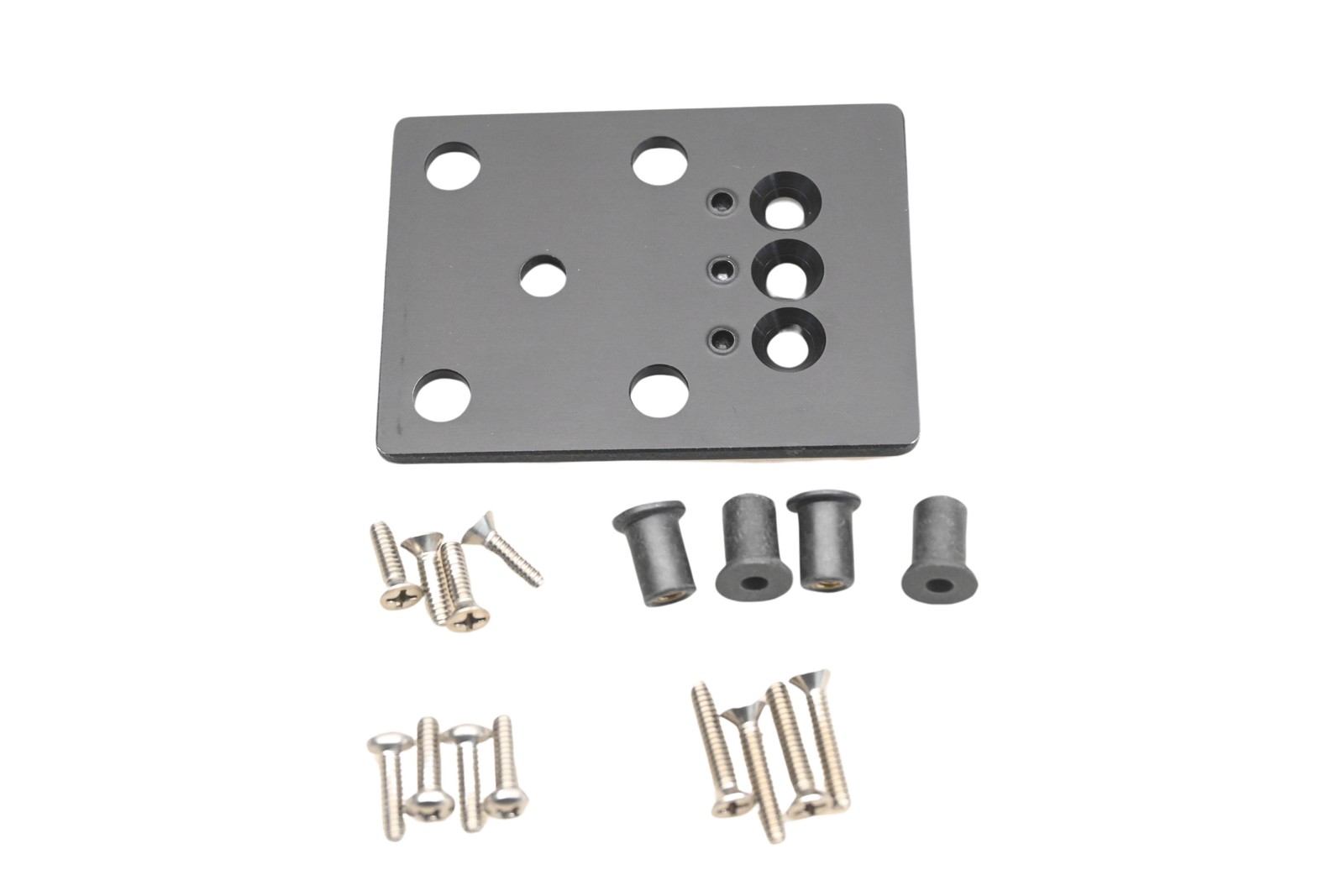 Techmount 60991, 571-60991 GPS XM Radio Accessory Mount Kit NOS