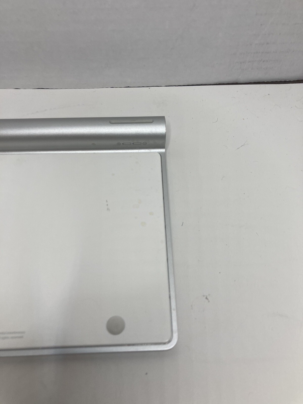 Apple Wireless Keyboard Bluetooth A1314 Battery Powered Good Condition