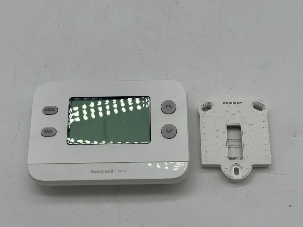 Honeywell Home X1N Non-Programmable Thermostat 1H/1C RTH11B White