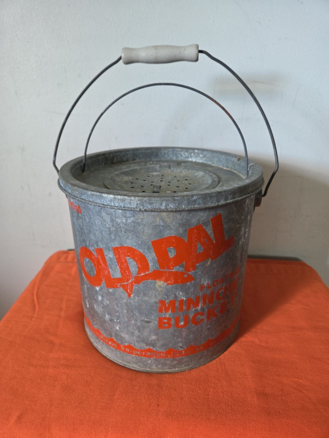 Vintage Old Pal Floating Minnow Bucket Galvinized Steel 24G10