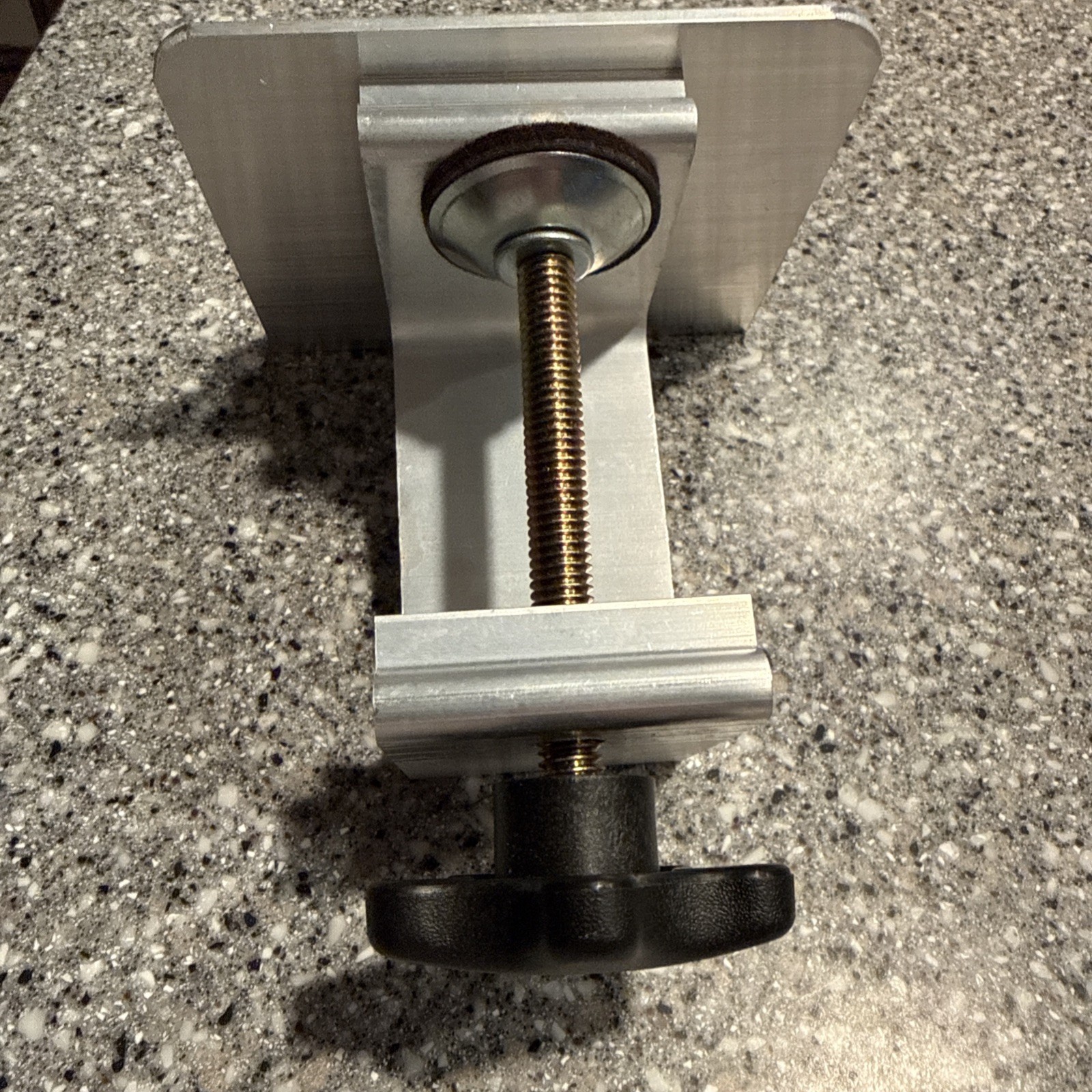 Sully Manufacturing Fish Finder Graph Adjustable Clamp Mount Model 4001-P