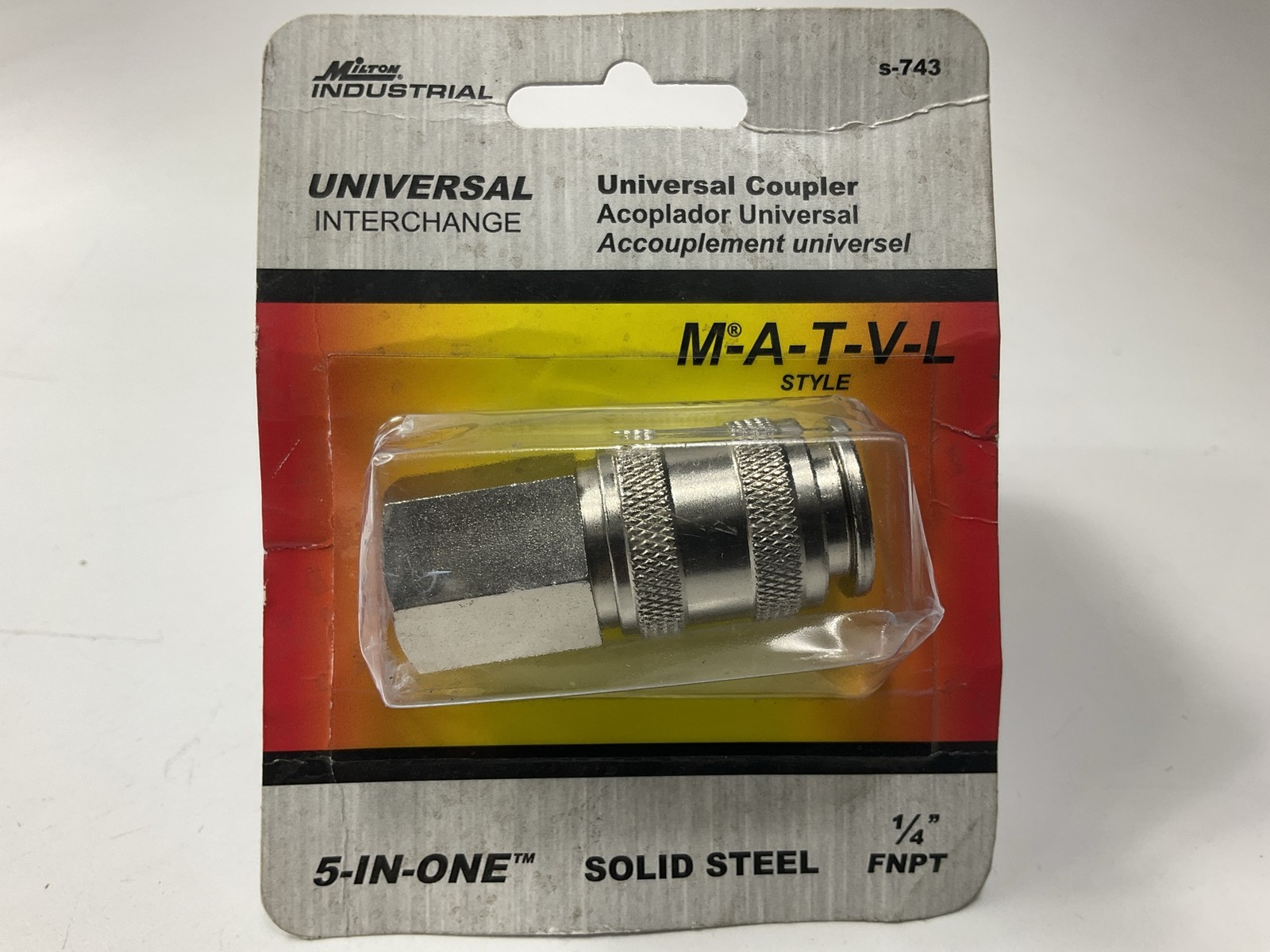Milton S-743 Universal Coupler, 1/4" Body X 1/4" FNPT