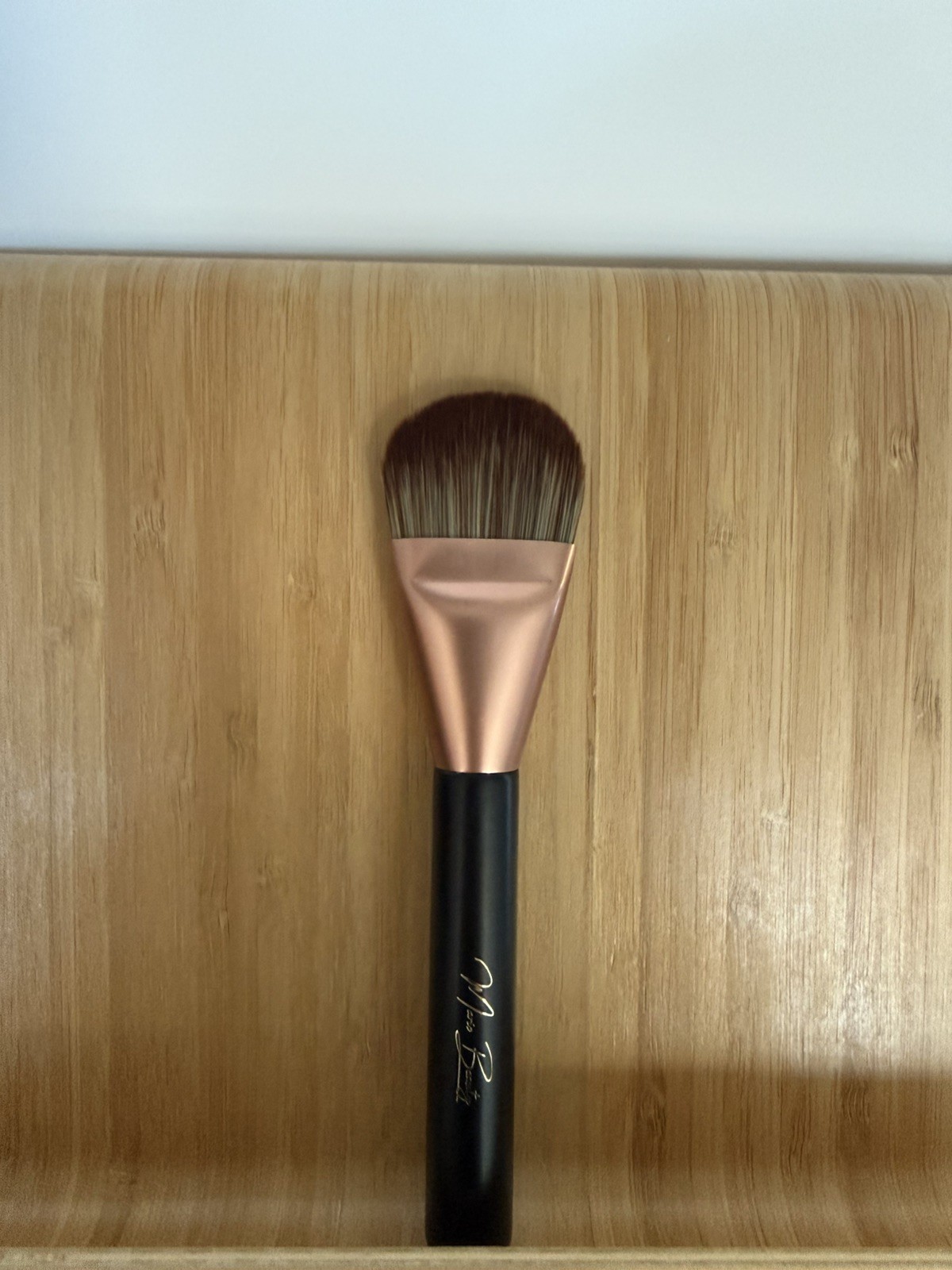 Mario Beauty Round Flawless Foundation brush classic foundation Makeup Brush