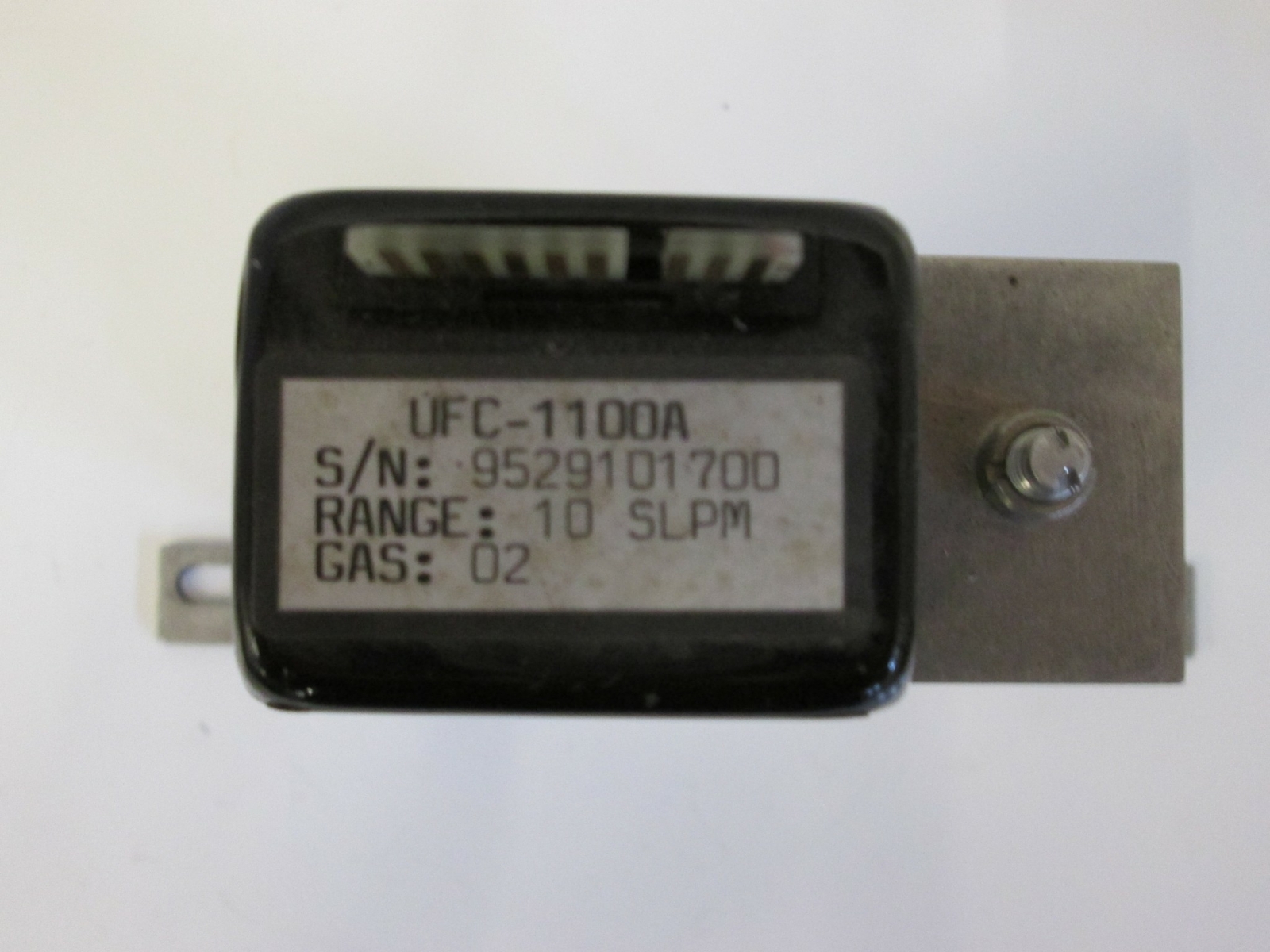 Unit UFC-1100A Mass Flow Controller MFC, O2, 10 SLPM, 1/4" Male