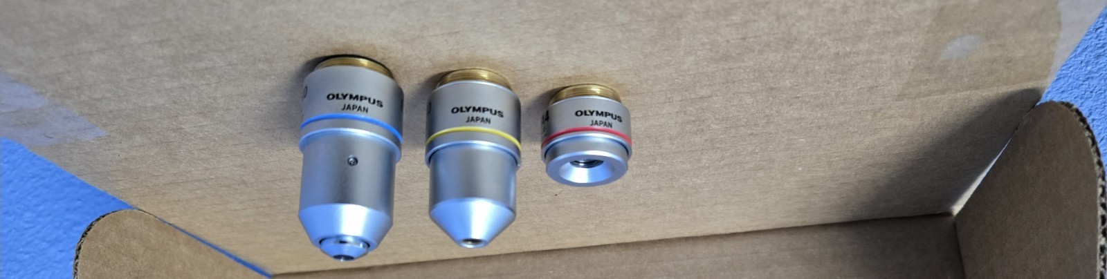 OLYMPUS CH30 CH30RF100 BINOCULAR MICROSCOPE W/OBJECTIVES 4 X 10X 40X (INV08)