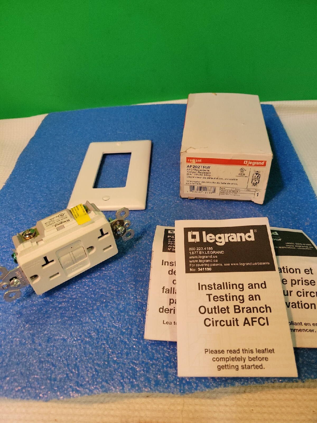 Legrand AF202TRW radiant 20-Amp Tamper Resistant AFCI White w/cover, Instruction