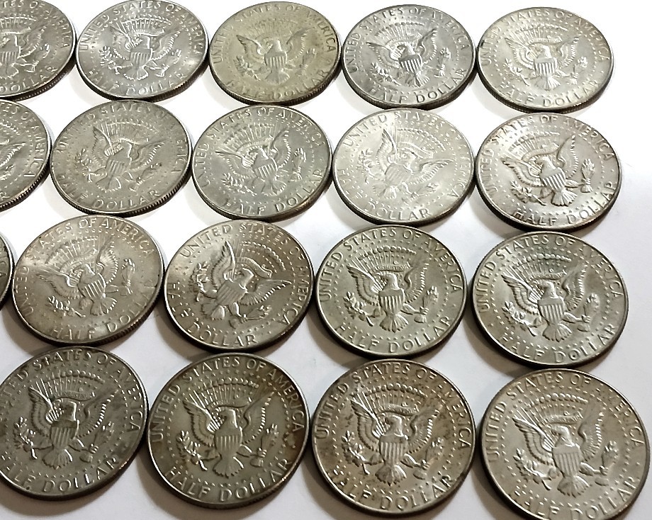 1968 D Kennedy Half Dollar - 20 Each -40% Silver - Average Circulated - 1 Roll