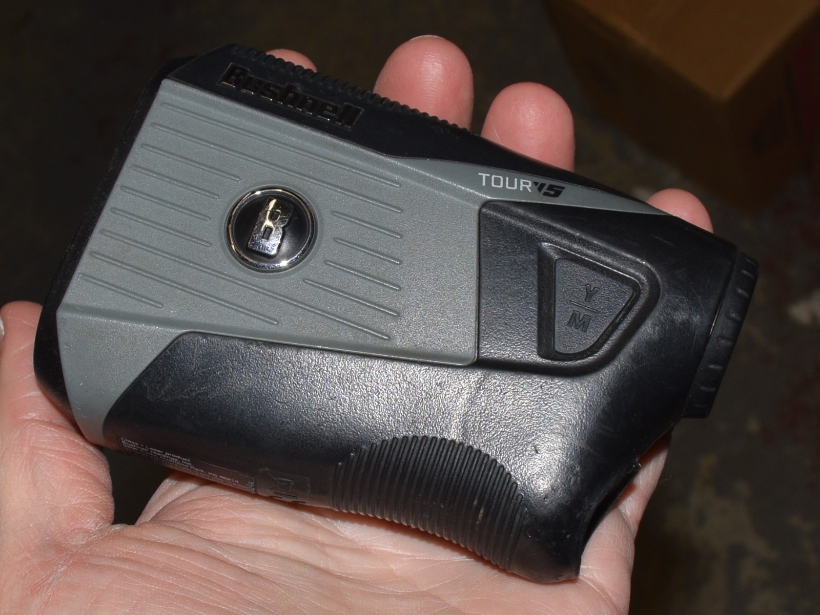 Bushnell Tour V5 Golf Laser Rangefinder spec inside viewer