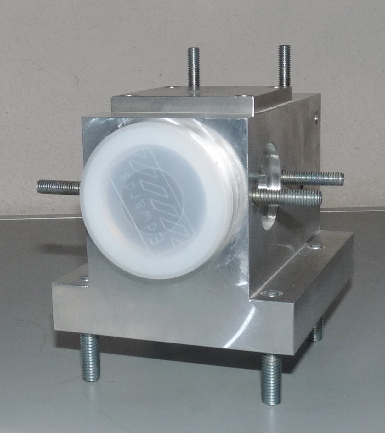 NEW EDWARDS VACUUM HELIUM LEAK DETECTOR PART ALUMINUM STAINLESS KF-40 NW40