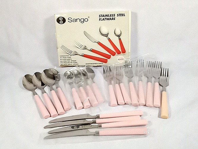 Vtg. Sango Stainless Steel Flatware Set, 20 PCs., Peach Color, Dishwasher Safe