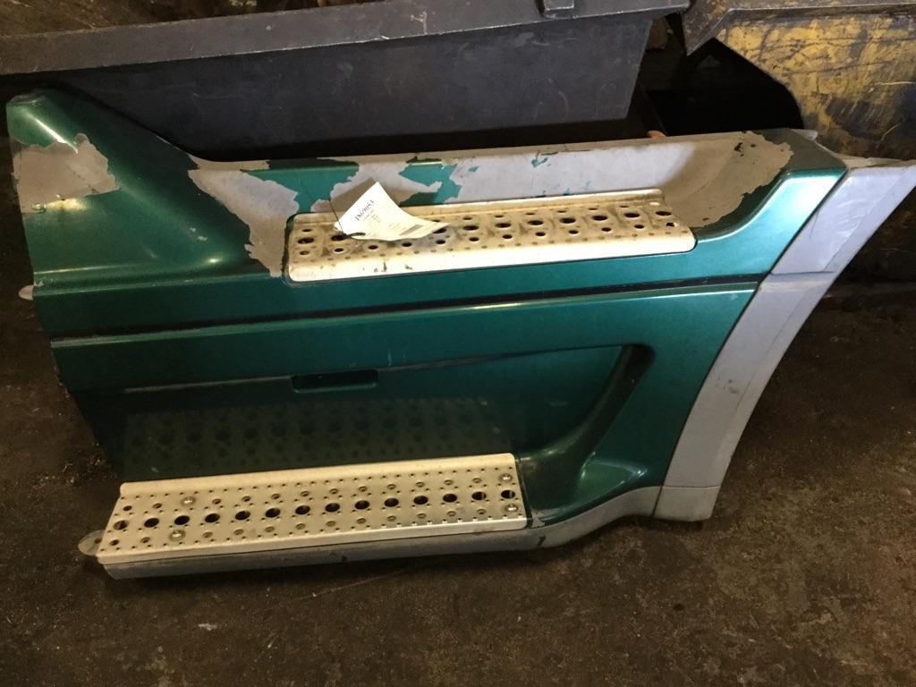 For 1998 FREIGHTLINER CENTURY 120 SIDE FAIRING Left , OH