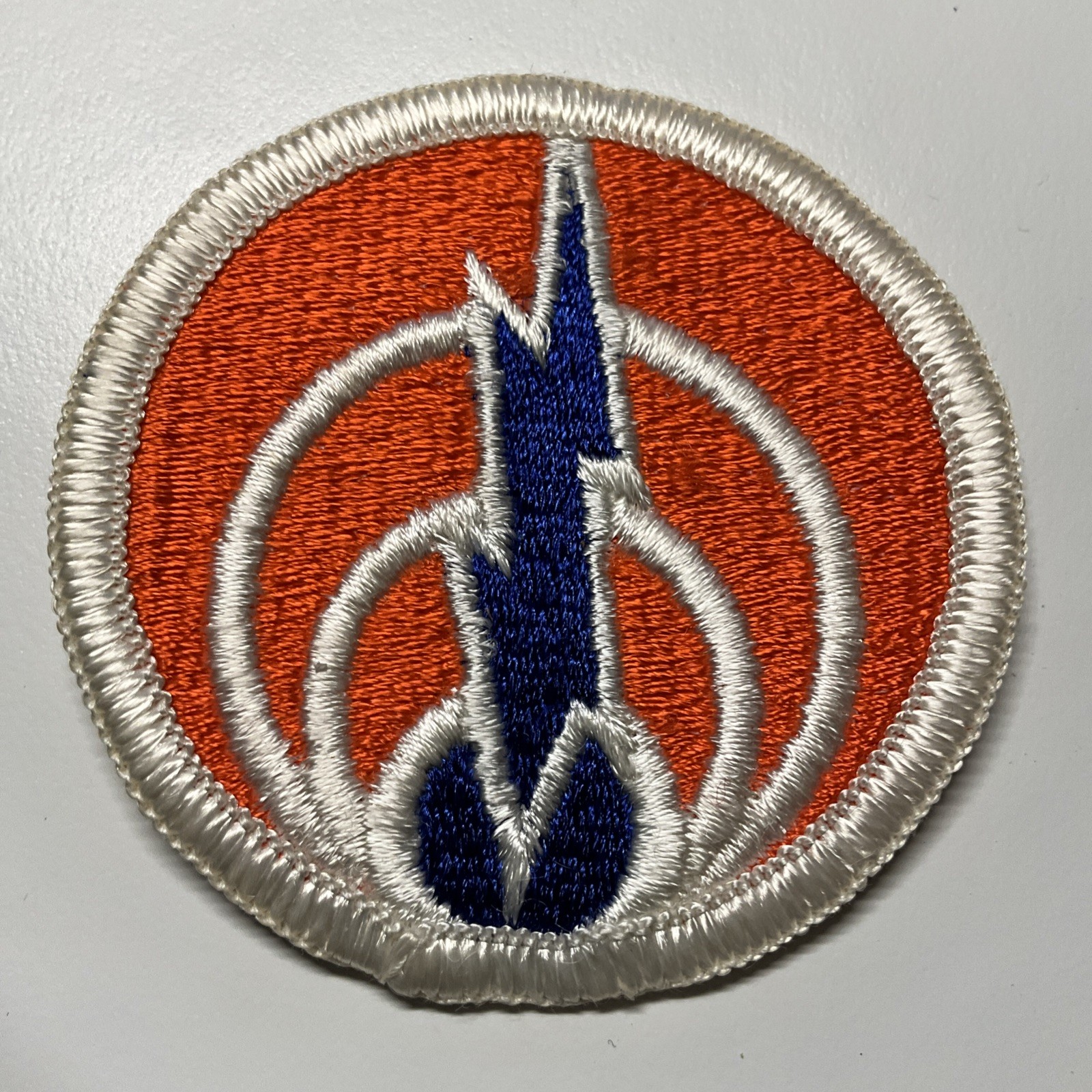 Original Vietnam Era U.S. Army 1st Signal Command Color Merrow Patch