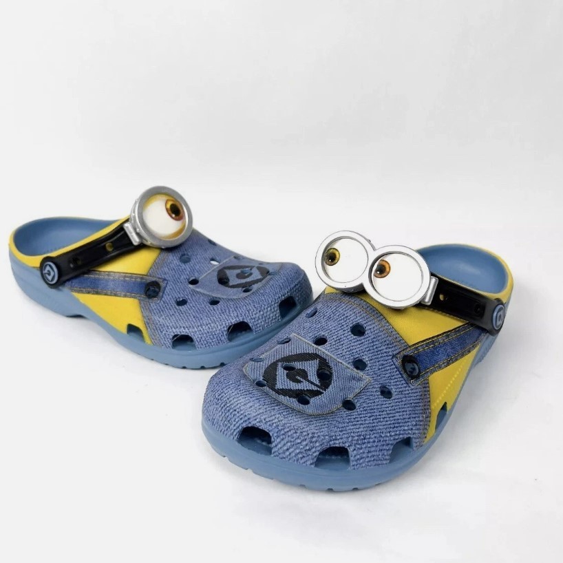 Despicable Me Crocs Minions Blue Classic Clogs Men's Size Casual Wear