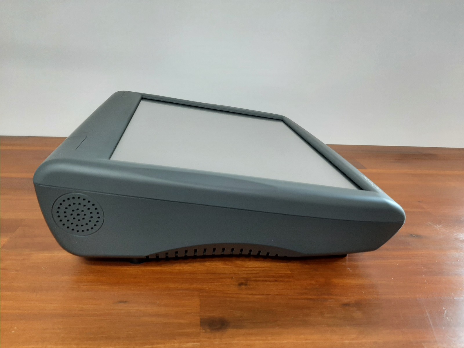 MICROS Workstation 5A Touch Terminal (400814) Windows CE 6.0, 512mb Memory, MSR