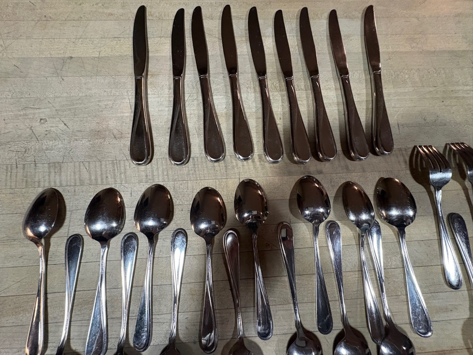 56 Pieces Oneida Stainless FLIGHT RELIANCE ** Set 9 plc Settings