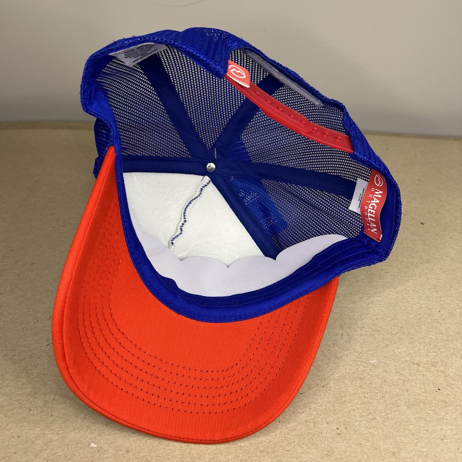 Busch Light Magellan Blue Red Snapback Trucker Hat NWT