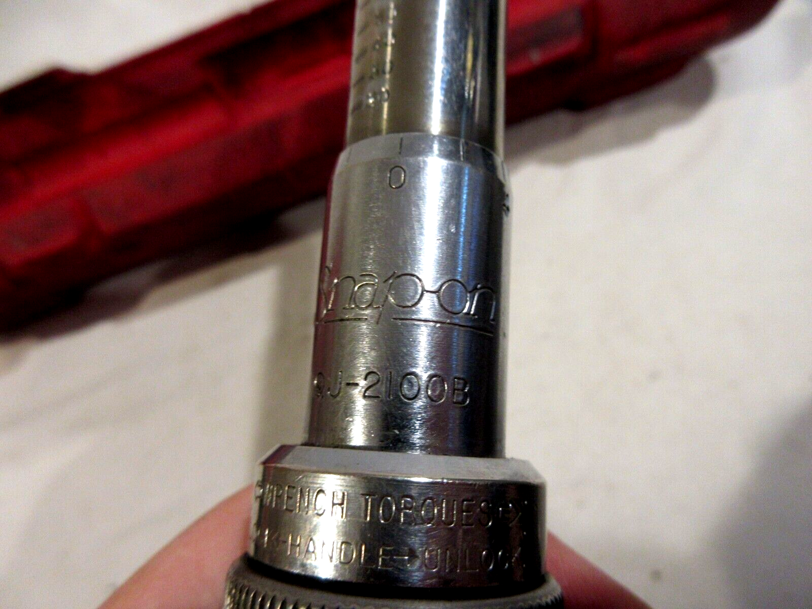 Snap-On QJ2100B Torque Wrench w/Storage Case