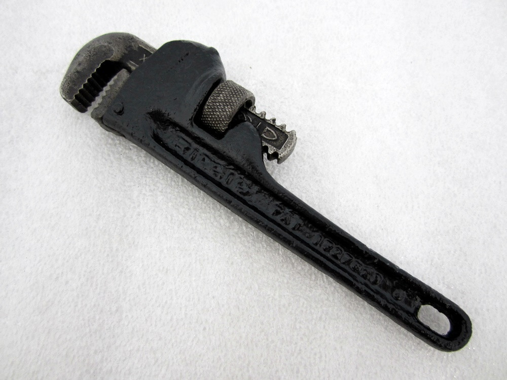 Vintage Ridgid 6" Steel Pipe Wrench Early Design Black Finish 31000 Made in USA