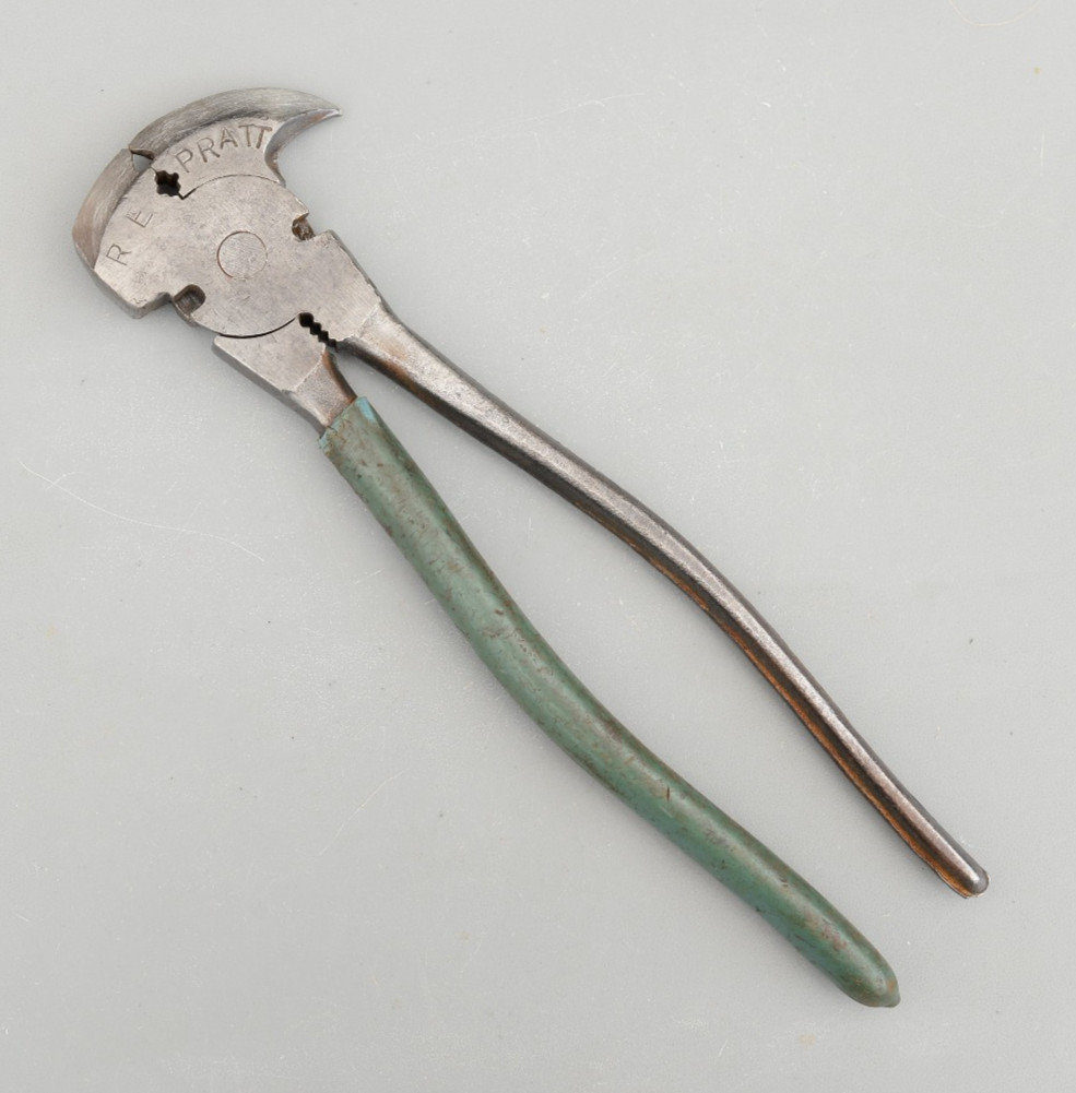 Vintage R.E.Pratt Fencing Plier Multi Tool Hammer Wire Cutter Nail Remover Clamp
