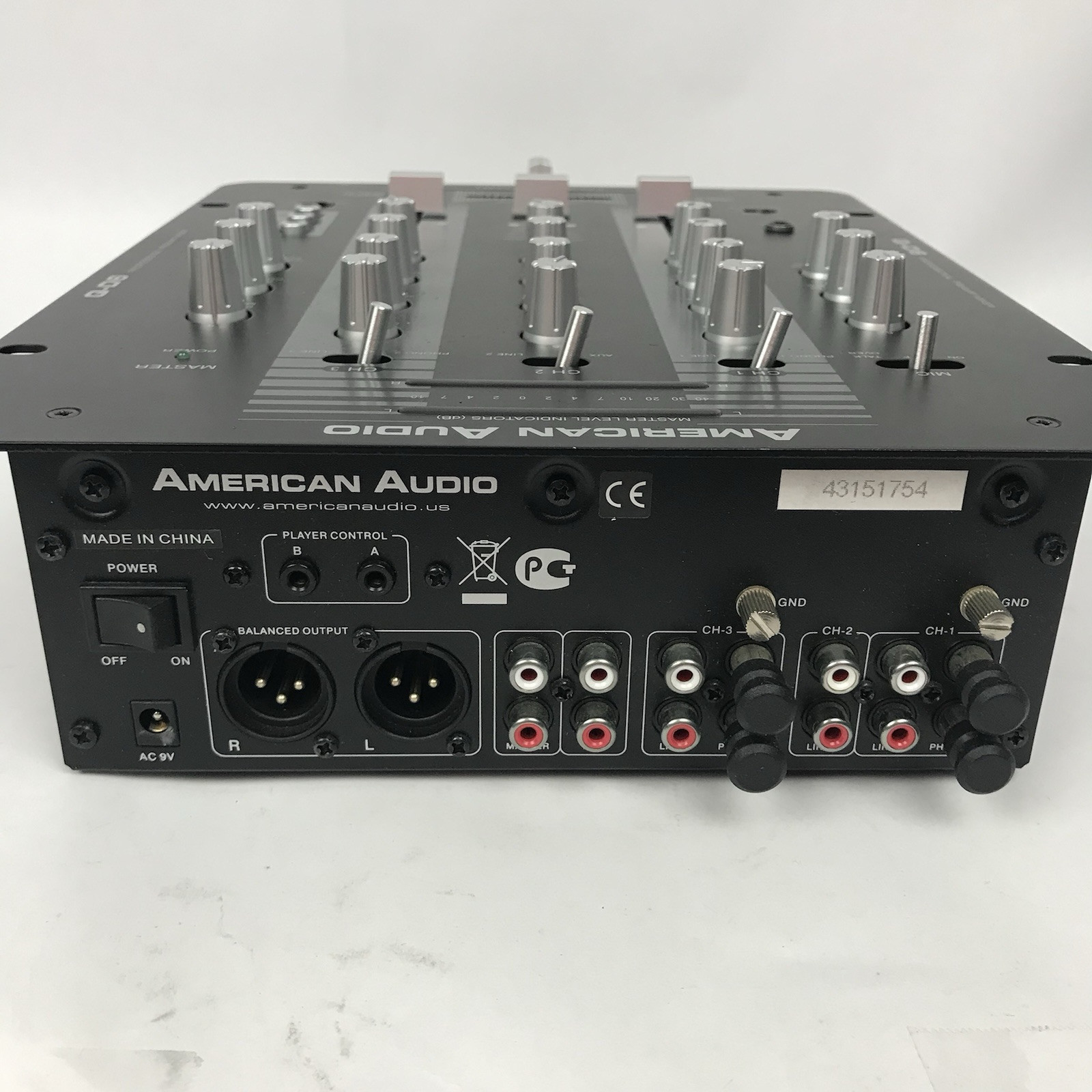American Audio Q-D6 PreAmp Mixer W/ 2 Flex 100 MP3 CD Player, Rolling Case