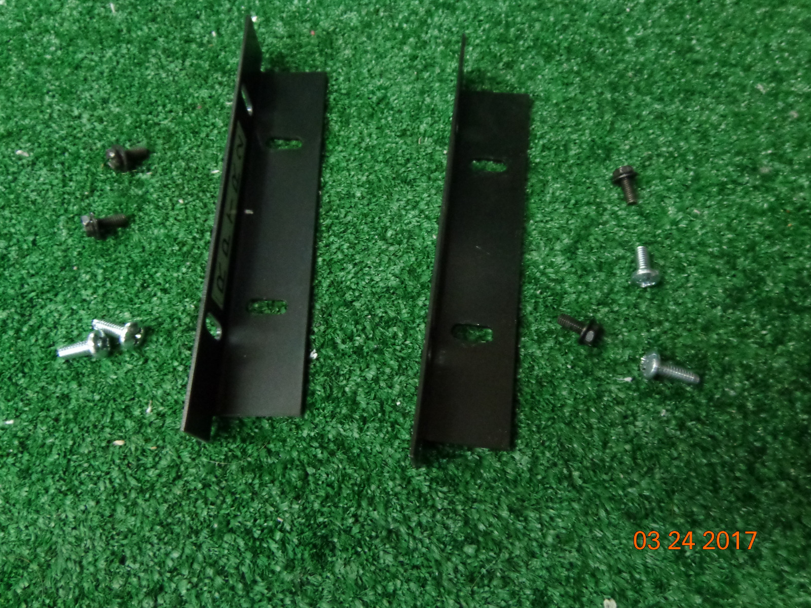 DX Radio System RF Technology Repeater Chassis L brackets for 19" Rack Mount C56