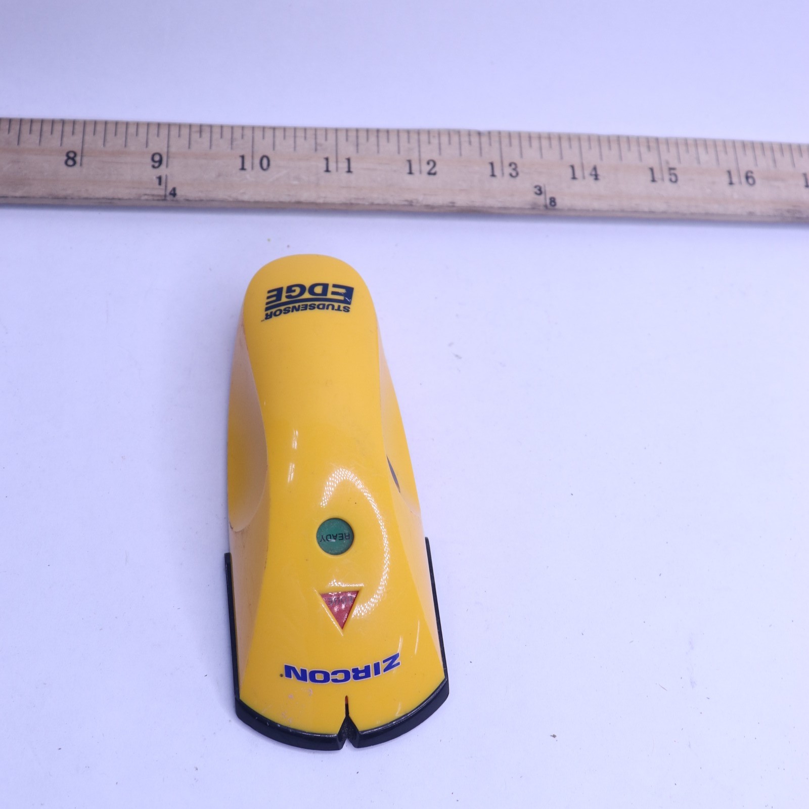 Zircon Stud Finder Yellow 1000024601