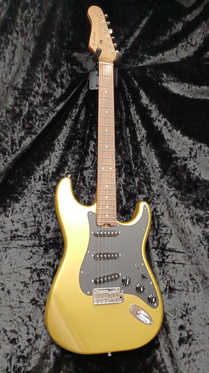 SONDELLI ALIGOLD electric guitar