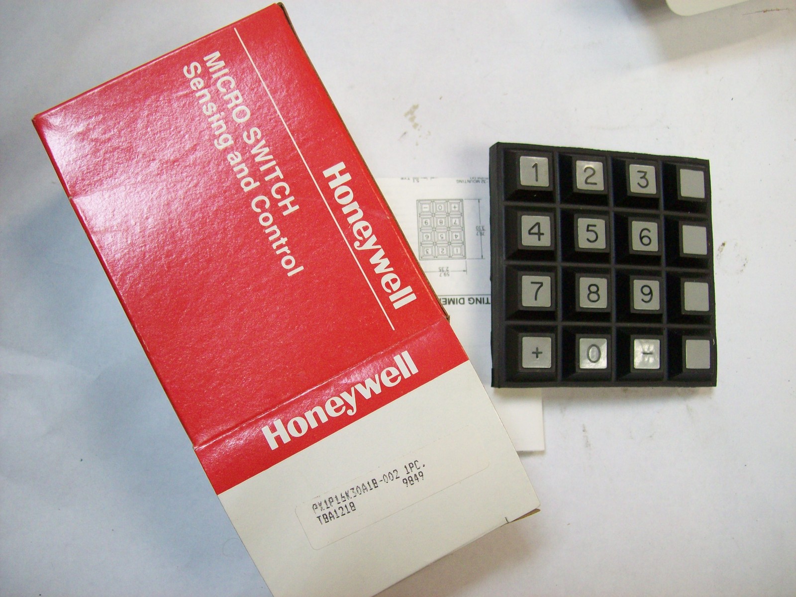 HONEYWELL PX1P16K30A1B-002 MICRO SWITCH KEYPAD PX SEALED NUMERIC KEYBOARD 8526 0
