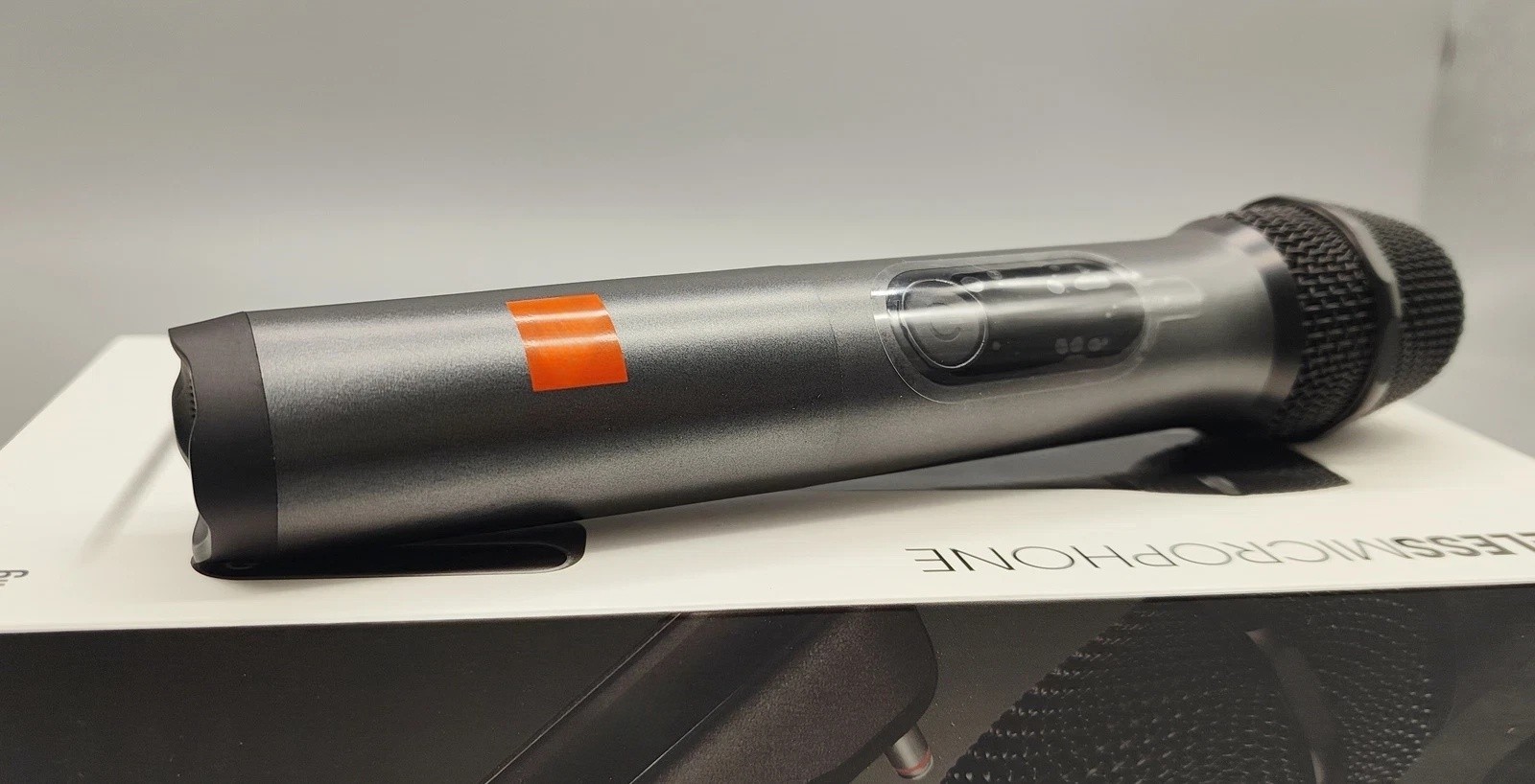 JBL JBLWIRELESSMICAM 2 Wireless Dynamic Microphones With Dual-Channel Receiver