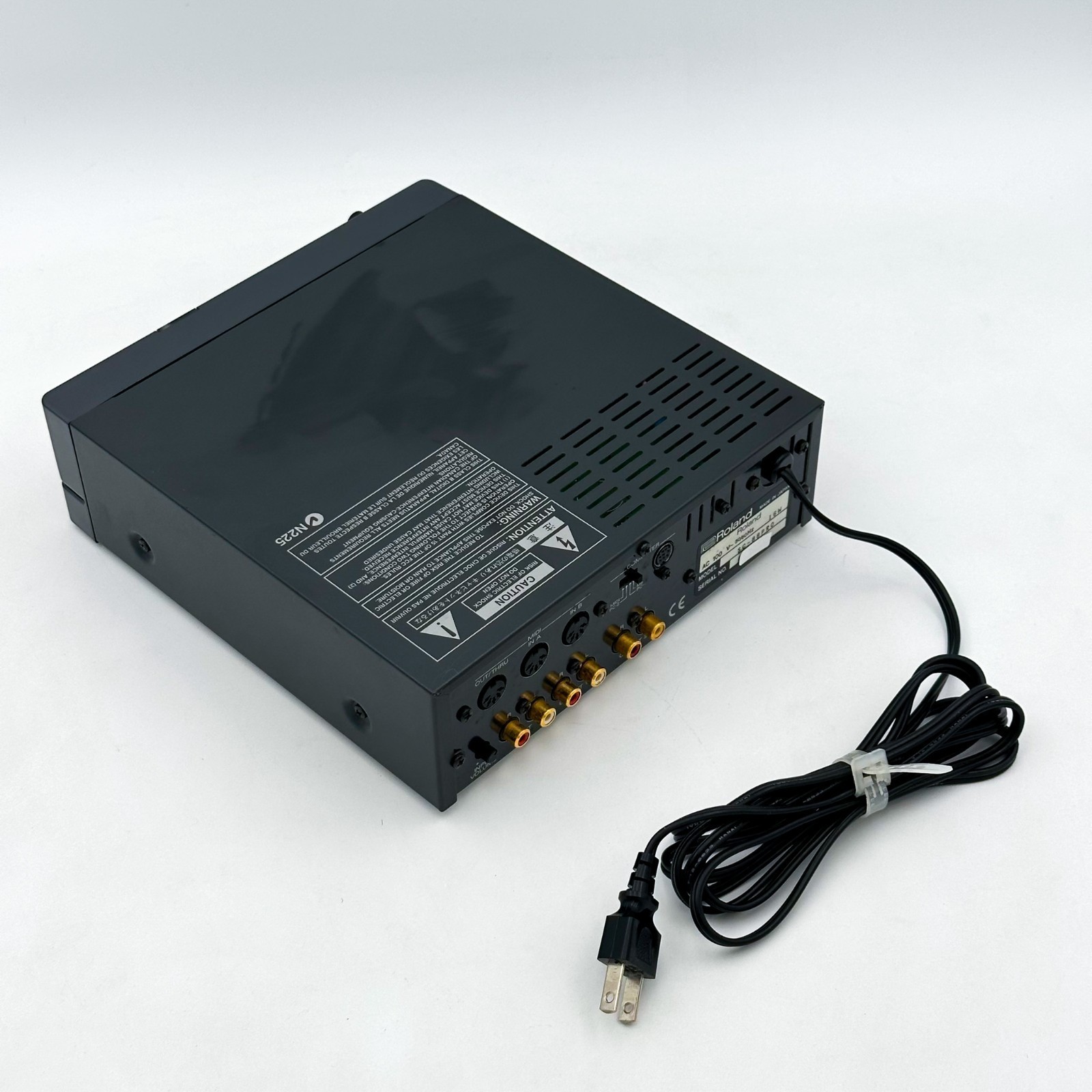 Roland SC-88 pro SOUND Canvas General MIDI Sound modules Good Condition