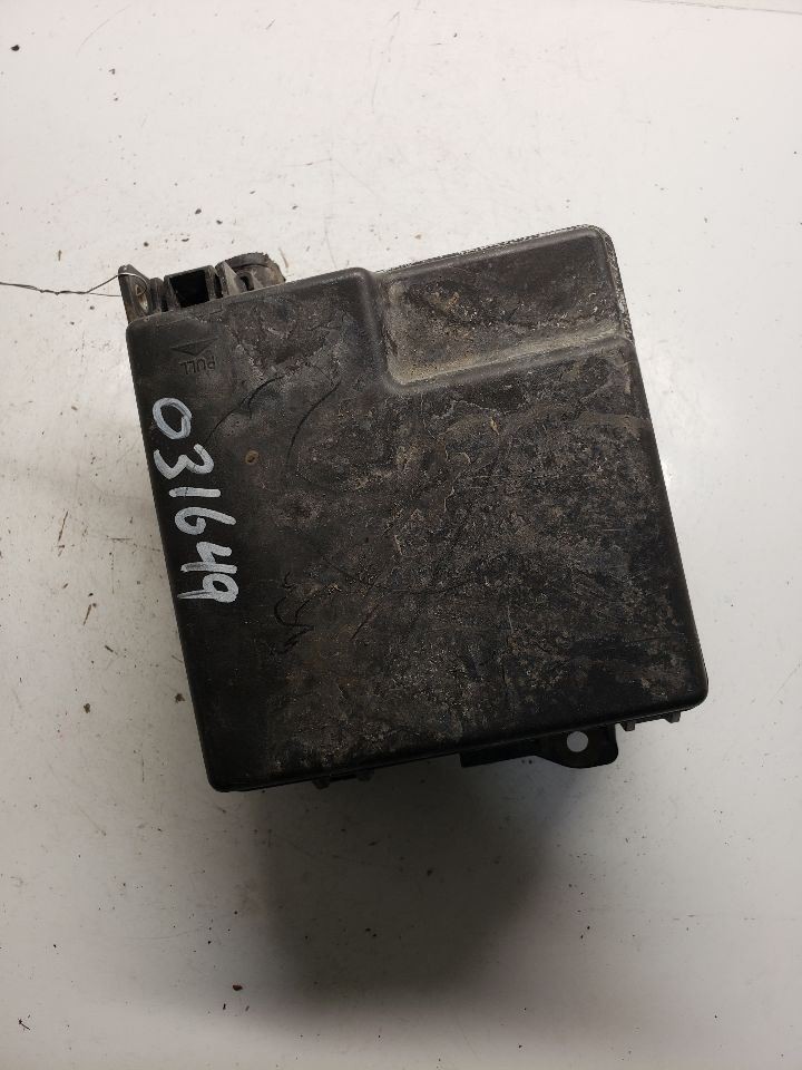 2010 Hyundai Elantra Fuse Box Compartment US Market Engine Bay 1332458